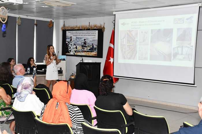 Anadolu Ölmez Çiçeklerinin Kozmesotik Potansiyeli BAÇEM’de Konuşuldu