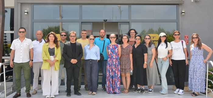 Çekül (Çevre ve Kültür Değerlerini Koruma ve Tanıtma Vakfı) Temsilcisi Ilgın Sözen Bilgi Ağacı Projesi Kapsamında Edremit'te Görev Yapan 26 Öğretmen ile BAÇEM Ziyareti
