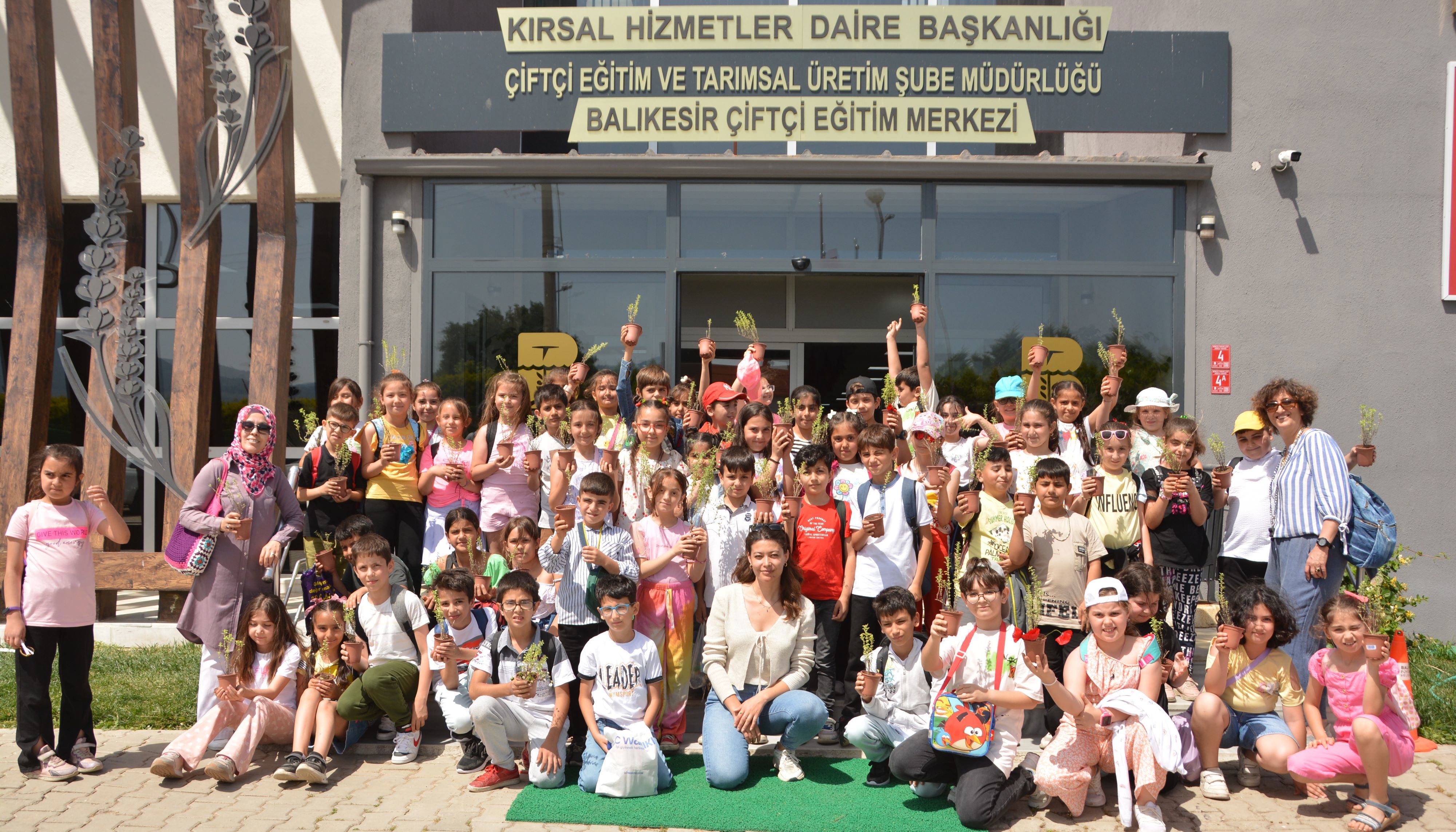 Edremit/Kadıköy Mehmet Refii Terzioğlu İlkokulu BAÇEM Ziyareti Gerçekleştirdi
