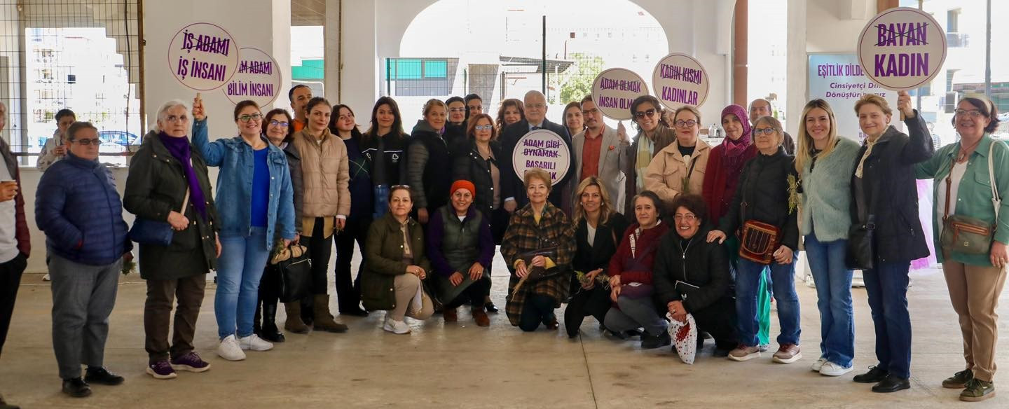 Burhaniye'de 8 Mart Dünya Emekçi Kadınlar Günü Etkinliklerine BAÇEM Renk Kattı