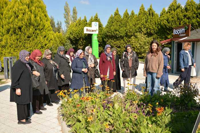 Balya’lı Kadın Çiftçilerden BAÇEM’e Anlamlı Ziyaret